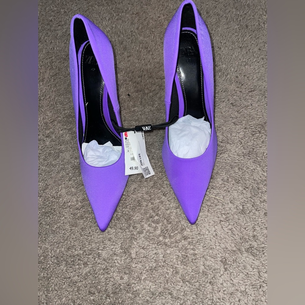 Purple Pumps